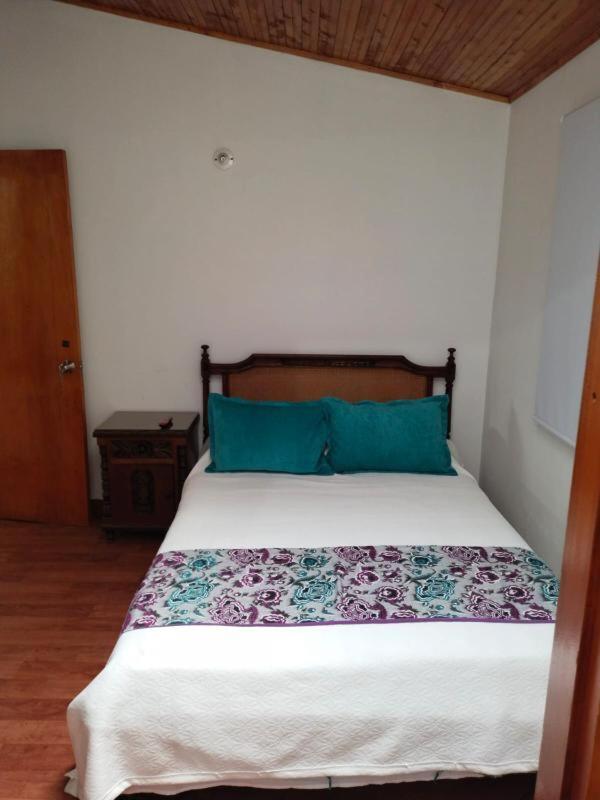 Hostal Spa Casa De Piedra Con Jacuzzi Санта-Роса-де-Кабаль Екстер'єр фото