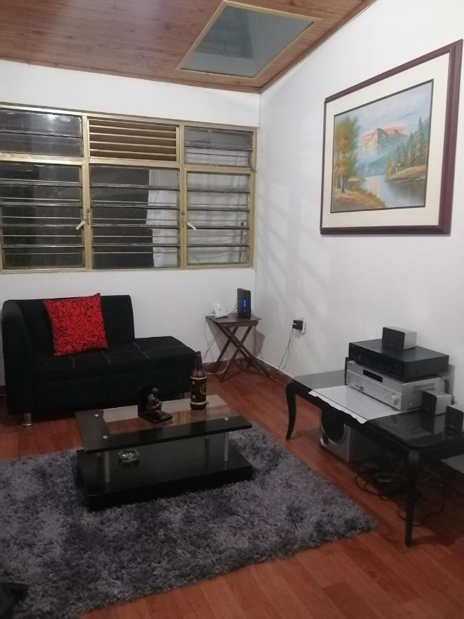 Hostal Spa Casa De Piedra Con Jacuzzi Санта-Роса-де-Кабаль Екстер'єр фото
