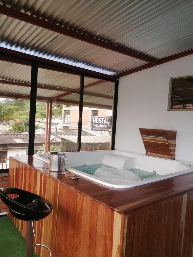 Hostal Spa Casa De Piedra Con Jacuzzi Санта-Роса-де-Кабаль Екстер'єр фото